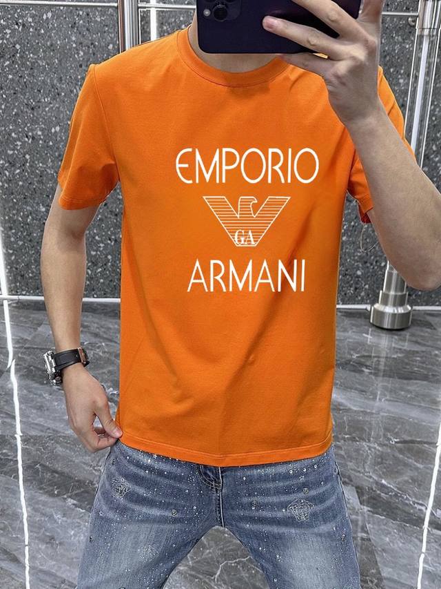 品牌 Armani阿玛尼 胖子福音 原单男士休闲短袖t恤，2023春夏新品，定制胸前顶级logo 工艺、搭配整件细节 品质及剪裁设计都堪称一流，定制进口丝光棉面