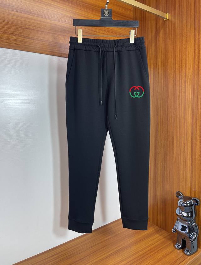 Gucci 古奇 2025秋冬新品 三标齐全 立体植绒工艺 休闲裤 好货不用过多介绍 看细节 专柜码数：M-XXXL 175 140上身L ī01