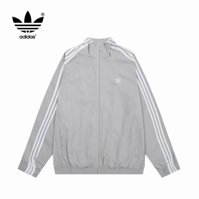 原版 款号：AD021 上新 Adidas丨阿迪达斯 三叶草 24SS可拆卸款扭扭套装运动服 1：原版三叶草logo定制YKK双开拉链 胸口logo刺绣设计 经