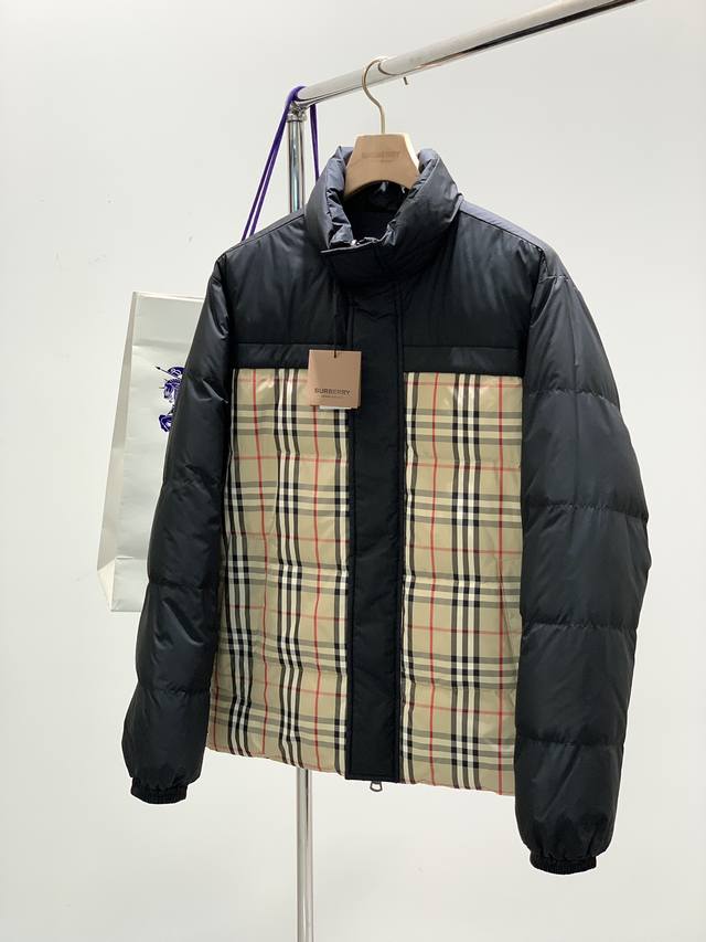 Burberry 巴宝莉，2024冬季最新品，专柜同步有售，原单狠货，时尚休闲两面穿羽绒服外套，进口原版面料，上身舒适透气，顶级印胶工艺字母图案装饰logo，原