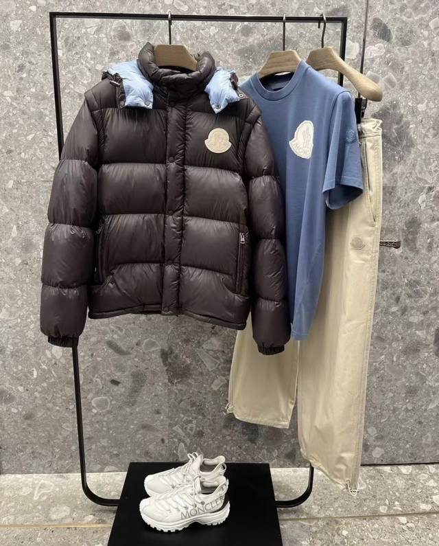 Moncler Cyclone 二合一羽绒夹克外套.柜台实拍展示.