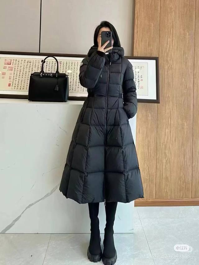 Moncler 蒙口mc 迪士尼在逃公主系列长款束腰羽绒服 上身效果#