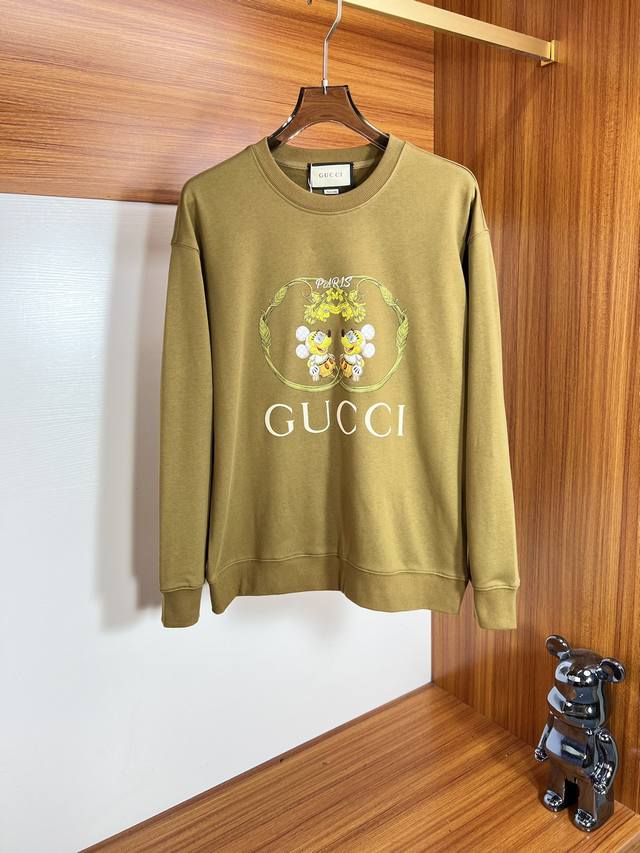 Gucci 古奇 2025秋冬新品 三标齐全 胸前立体印花植绒工艺 380G情侣款圆领纯棉卫衣 好货不用过多介绍 看细节 专柜码数 M-Xxxl 175 140