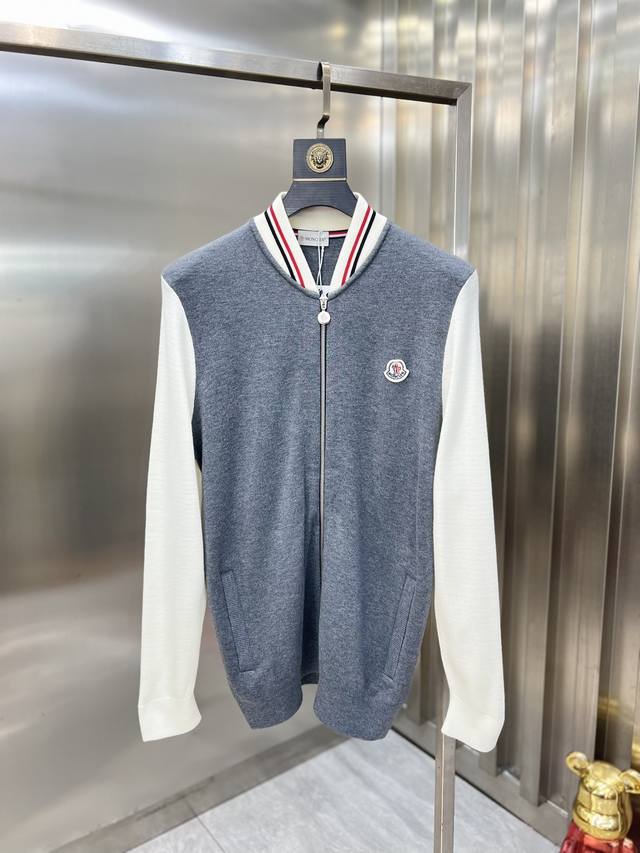 Moncler 蒙口 2025秋冬新品 三标齐全 圆领毛衣 好货不用过多介绍 看细节 专柜码数 M-Xxl 175 140上身l， - 点击图像关闭