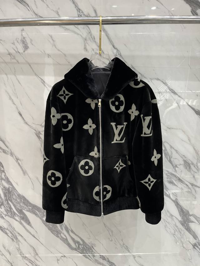 皮衣- Lv 金貂绒 秋冬新品 复古经典皮夹克 新西兰进口小羊皮！简约低调，原版五金，可休闲可商务. 穿十年都不过时的好款！ 48-56