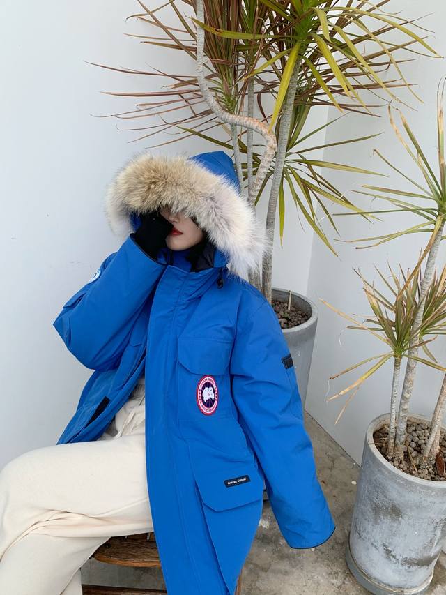 正品代购级 新款 Canada Goose 加拿大鹅 08款 为南极洲科学家而设计 因温暖风靡全球 面料采用8515Tc 85%聚酯纤维15%纯棉 填充625蓬