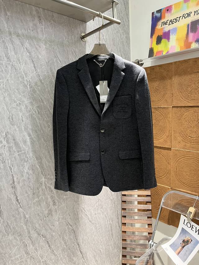 Dior 24Ss羊毛西服外套外贸公司订单！独具匠心！实物触感更具有征服力.自带奢华高级感！颜值与实用性兼具.进口定制羊毛面料.舒适回弹超好！笔挺垂感十足，整件 - 点击图像关闭