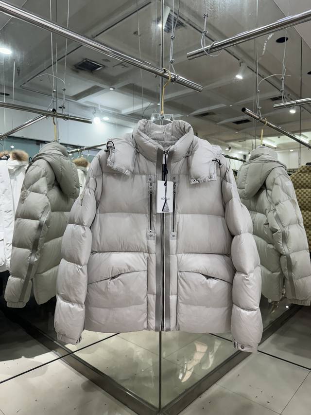 Moncler ，宋茜同款，双标，织带款羽绒的、男女同款，灰白色、黑色 1-5