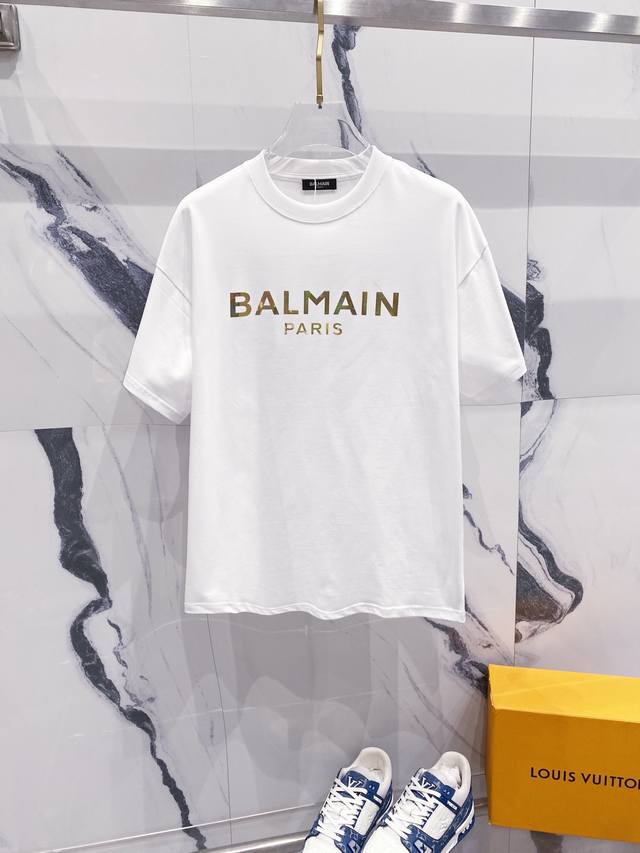 Balmain 巴尔曼 260克圆领短袖t恤 经典烫金字母印花logo标识 官方同步 高版本 高品质 时尚个性 百搭潮流 纯原品质 原版面料 吊牌 领标 水洗麦