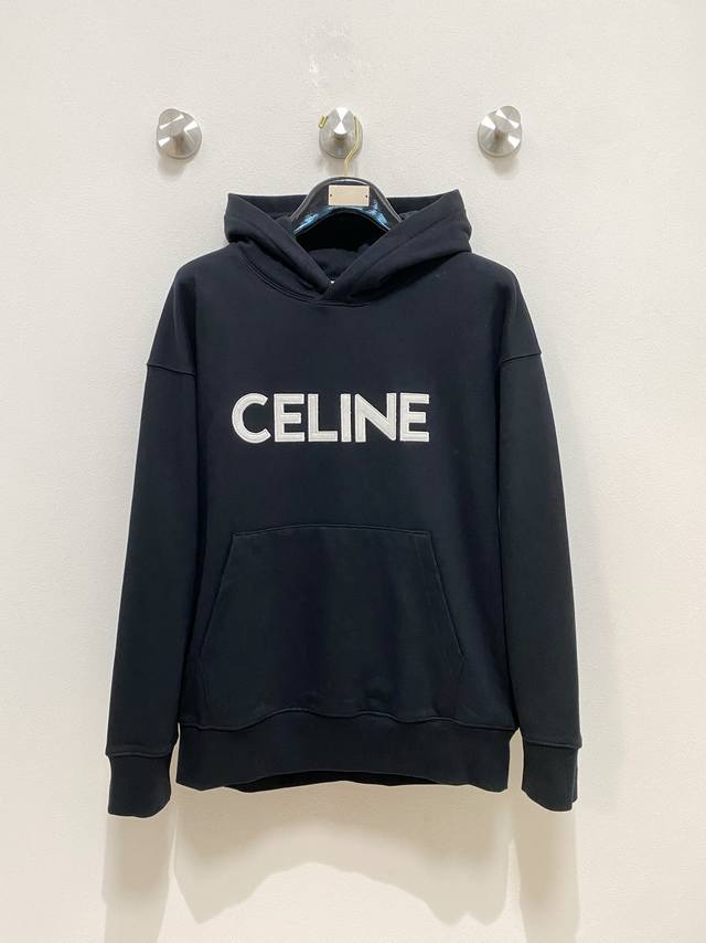 Celine 赛琳 2024Fw秋冬新品 休闲连帽卫衣，定制定染柔云棉绮空气织，如云朵般轻柔 舒适贴肤 采用进口机绣花凤眼 使用先进的计算机控制系统和精密的机械