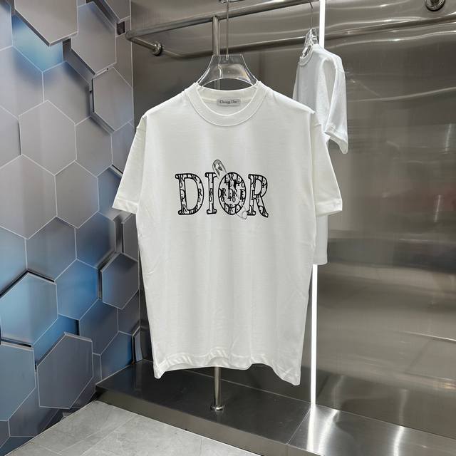 Dior 2024秋冬新款320克短袖t恤 个性印花 男女同款宽松版 S M L Xl Xxl 五个码 黑色 白色 咖色