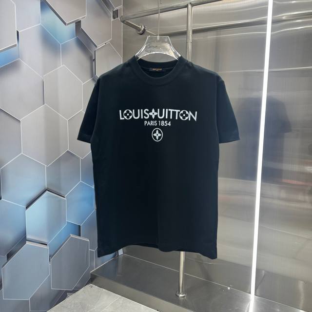 Lv 2024秋冬新款320克短袖t恤 个性印花 男女同款宽松版 S M L Xl Xxl 五个码 黑色 白色 咖色