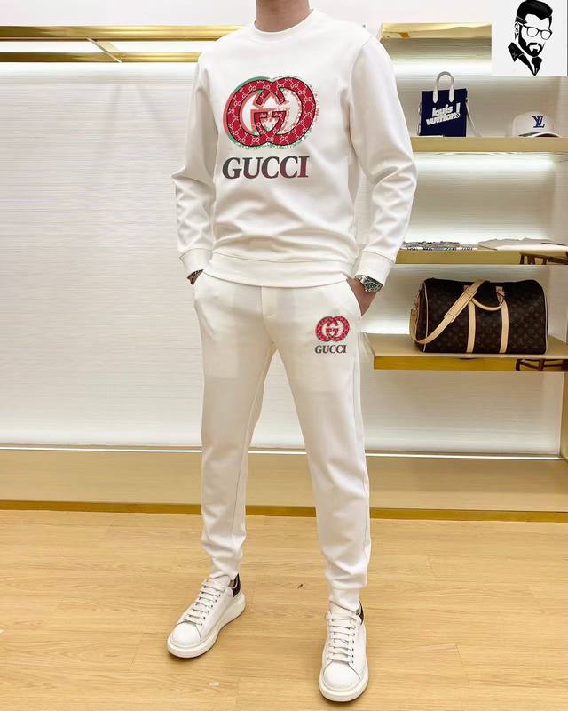 直 Gucci 古奇 胖子福音 爆款套装来袭 专注官网原版 2024全新爆款卫衣套装 原单狠货倾注顶级设计师的精心之作 就为一个贴合、完美的上身效果 全天然优质