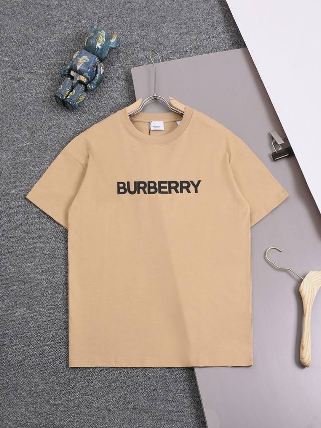 Burberry 25Ss 巴宝莉 经典款 Logo字母印花 印花圆领时尚短袖t恤，官网同步，专柜纯棉面料！贴肤舒适，耐看又好穿，经典简约logo设计，原厂工艺 - 点击图像关闭