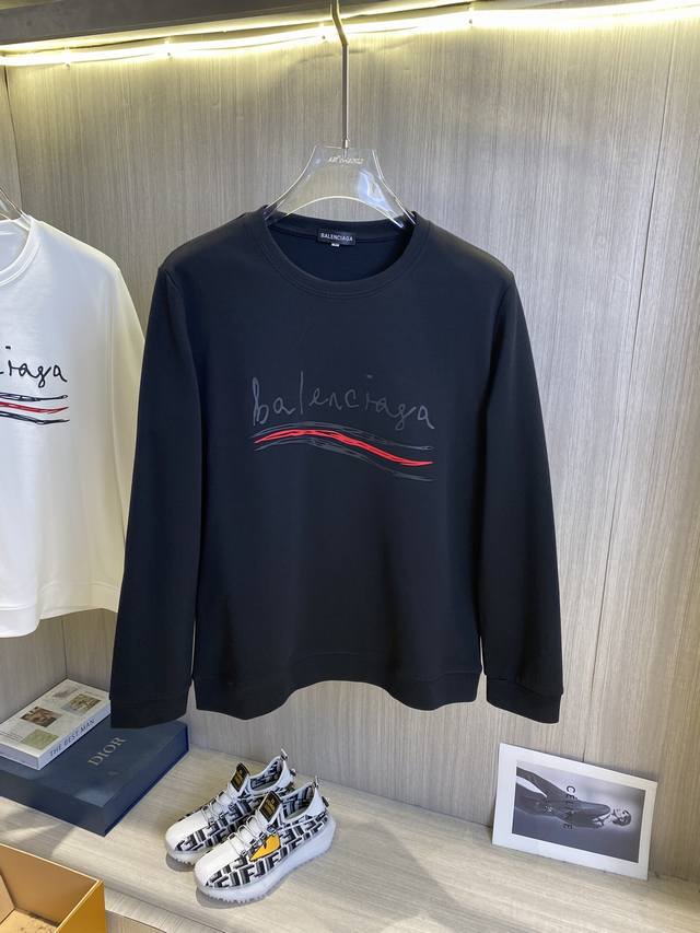 Balenciaga巴黎世家 2024秋冬男士卫衣新品，春季必备新品，经典款套头卫衣、甄选360G高克重卫衣面料，新工艺搭配，还原高级订单细节，穿着非常舒适，低