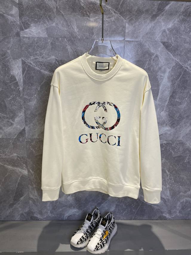 Gucci古奇 秋冬新款高克重380克重磅卫衣出货啦！！ 定制高克重纯棉卫衣面料 搭配当下流行重工工艺 做工走线精细 面料上身舒适 男女同款，版型微阔 尺码m-