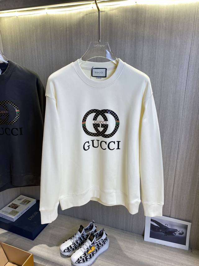 Gucci古奇 秋冬新款高克重380克重磅卫衣出货啦！！ 定制高克重纯棉卫衣面料 搭配当下流行重工工艺 做工走线精细 面料上身舒适 男女同款，版型微阔 尺码m-