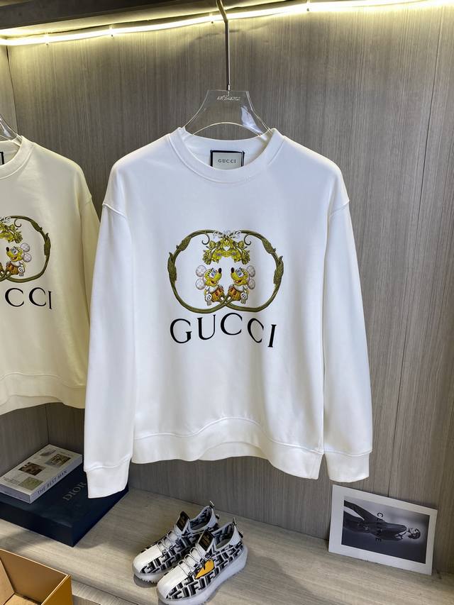 Gucci古奇 秋冬新款高克重380克重磅卫衣出货啦！！ 定制高克重纯棉卫衣面料 搭配当下流行重工工艺 做工走线精细 面料上身舒适 男女同款，版型微阔 尺码m-