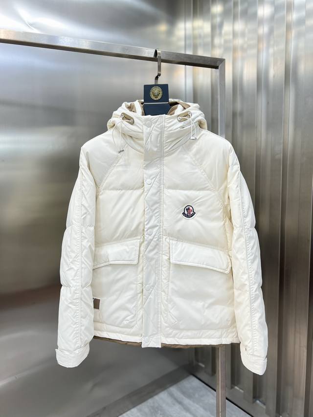 支持年后 Moncler 蒙口 2025秋冬新品 三标齐全 羽绒服 充实饱满90白鸭绒 好货不用过多介绍 看细节 专柜码数：M-Xxxl 175 140上身l