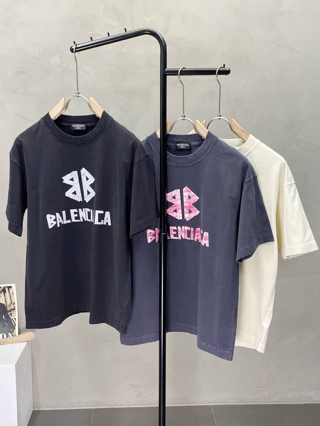 Balenciga巴黎世家独家专供新款原单男士休闲短袖 高端定制 高版本 时尚百搭爆款进口面料 手感超柔软细腻 穿着亲肤舒适 高端精品 代工厂精细做工 上身非常