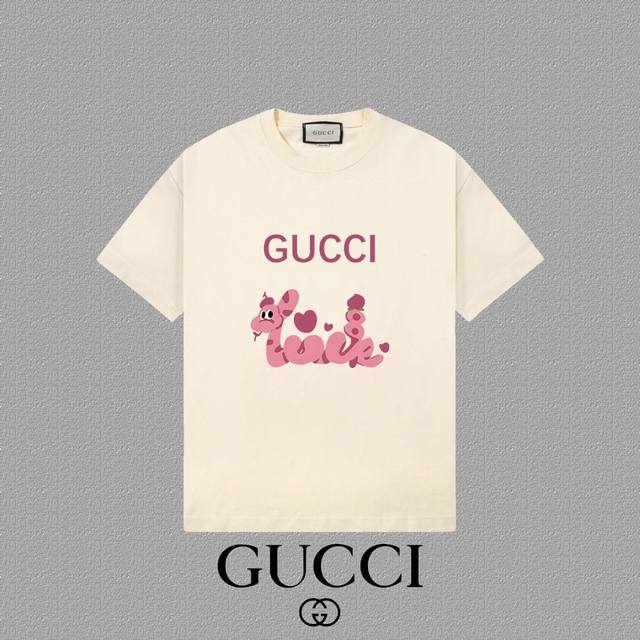 Gucci 古奇] 2025FW短袖T恤 LOGO印花 高端26s双纱300克面料 重磅面料 定制拉架罗纹同缸同染 三标齐全 男女同款 颜色：黑色 白色 杏色