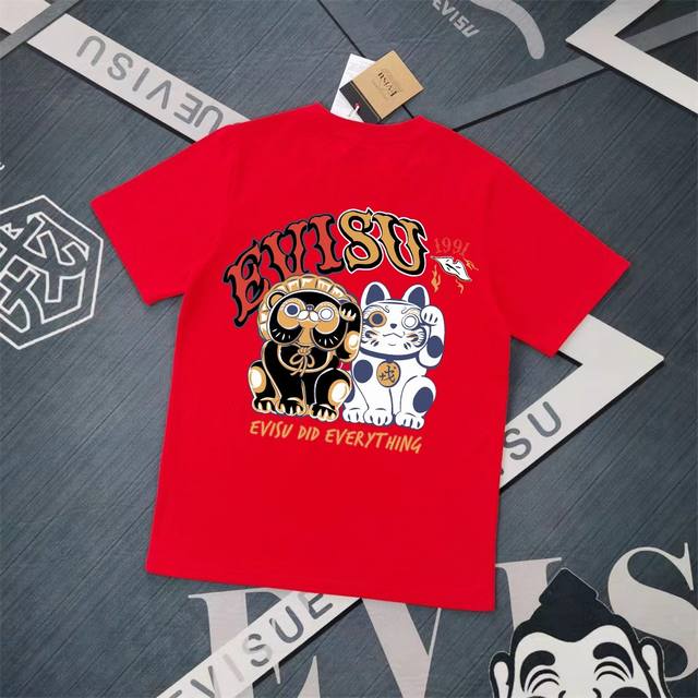 Evisu 福神2025新款印花T恤 高版本高品质采用纯棉双纱300克面料 男女同款 这件T恤剪裁宽松版形。 颜色，黑色S-XXL，白色S-XXL，灰色M-XX - 点击图像关闭