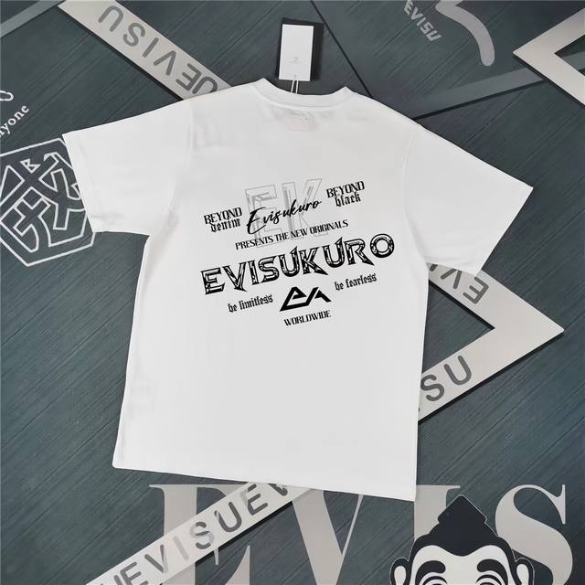 Evisu 福神2025新款印花T恤 高版本高品质采用纯棉双纱300克面料 男女同款 这件T恤剪裁宽松版形。 颜色，黑色S-XXL，白色S-XXL，灰色M-XX