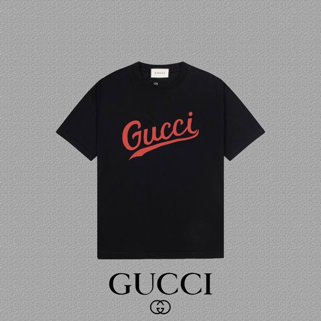 Gucci 古奇] 2025FW短袖T恤 LOGO印花 高端26s双纱300克面料 重磅面料 定制拉架罗纹同缸同染 三标齐全 男女同款 颜色：黑色 白色 杏色