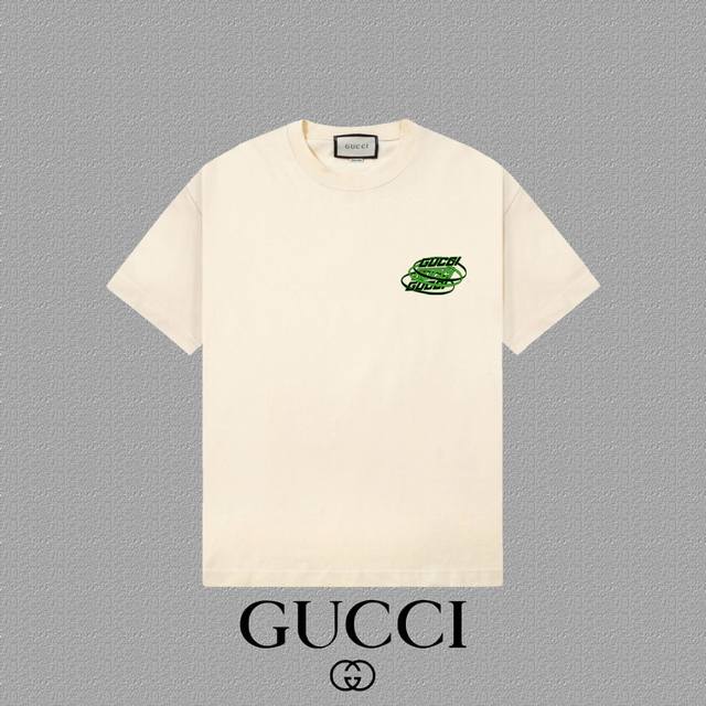 Gucci 古奇] 2025FW短袖T恤 LOGO印花 高端26s双纱300克面料 重磅面料 定制拉架罗纹同缸同染 三标齐全 男女同款 颜色：黑色 白色 杏色