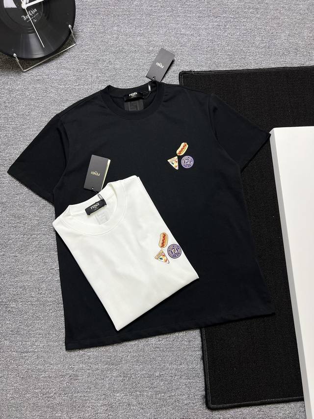 FENDI 25s夏款 颜色 黑色 白色 尺码 s m l xl 前后双FF绣花 280g精梳紧密棉 高品质 男女同款