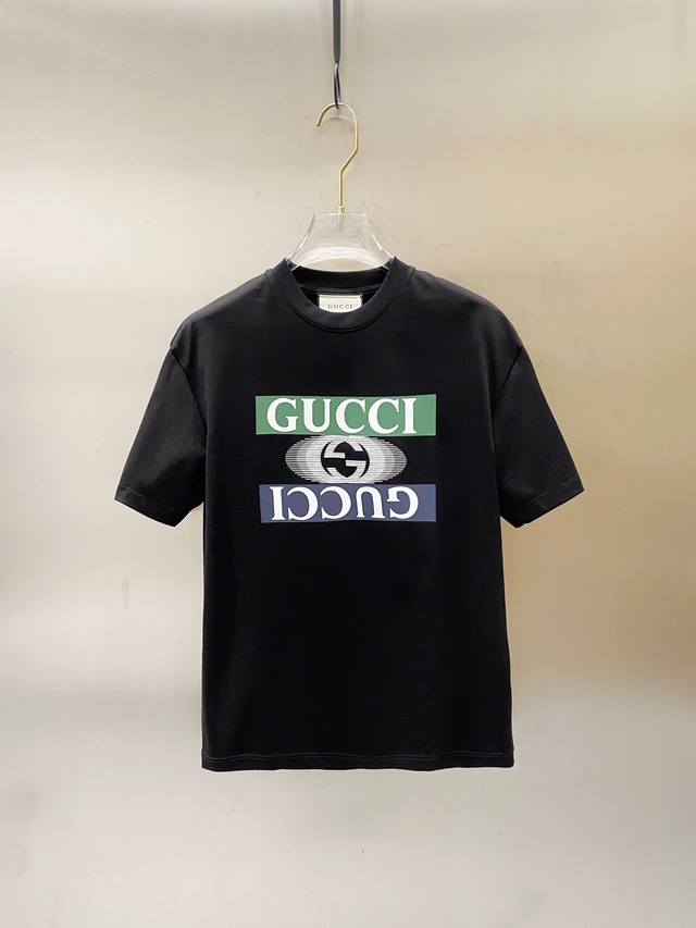 GUCCI 2025春夏新款首发专柜最新款短袖圆领T恤 高端订制 设计前卫时尚！品牌logo重工艺设计 高端定制丝光长绒棉面料.手感柔软.穿着舒适.专柜级别精致