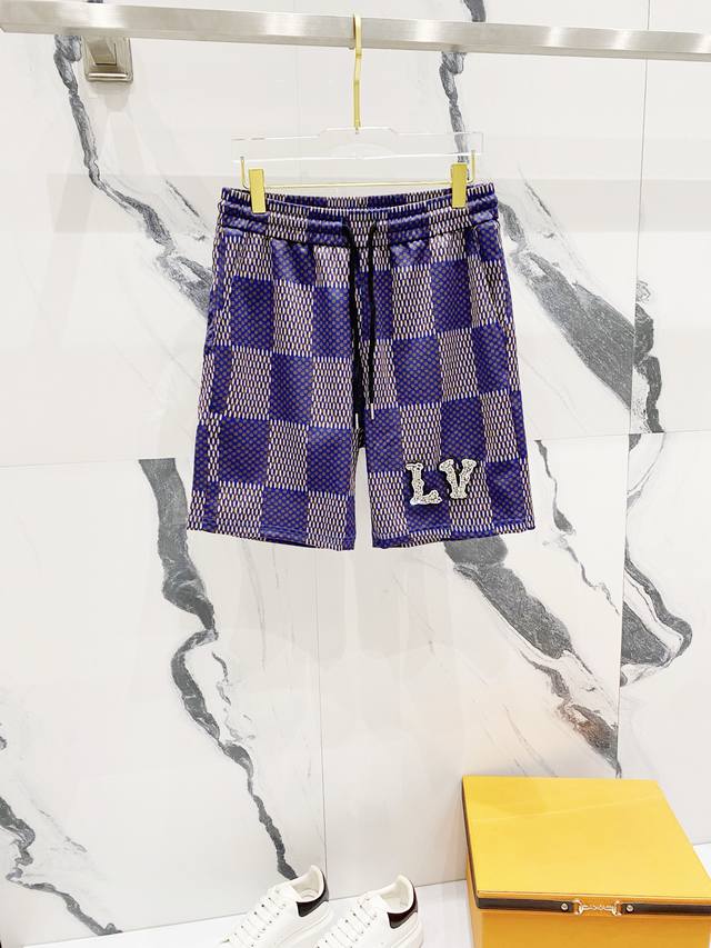 Louis Vuitton 路易威登 定制混纺面料短裤 经典棋盘格印花品牌烫钻串珠字母LOGO 官方同步 高版本 高品质 时尚个性 百搭潮流 纯原品质 原版面料