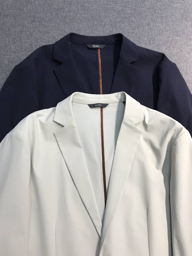 新品 LP家族男士高端商务休闲轻便西服外套 单西，贸易公司渠道臻品，系出名门，纯正血统品质，原产代工出品，25年早春新品，奢华之作！ 颇具意大利典型风格的时装，