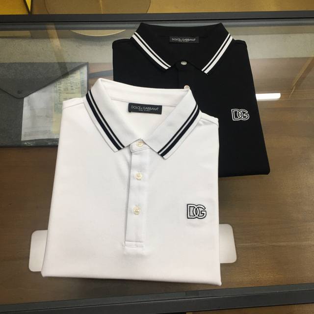 新品POLO D.G... 2025季新款字母logo男士翻领Polo衫！经典商务男款，高端男装的天花板级别的商务男款！简约时尚大气不失优雅，单穿内搭体面过人，