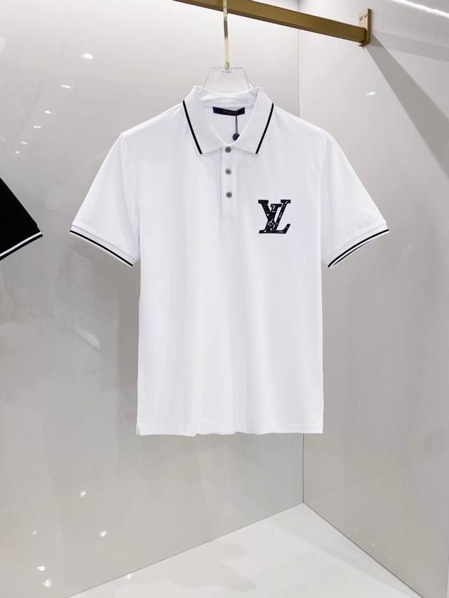 LV 2025春夏新款polo领短袖系列。精选顶级丝光珠地棉面料，三标齐全！时尚大牌元素logo工艺设计，上身版型超赞，面料细腻舒适透气，随意搭配都超级好看时尚