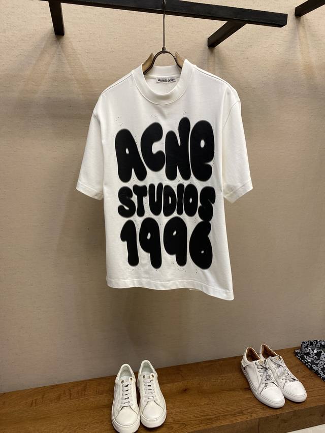 Acne Studios 2025FW早春新款重磅纯棉泼墨印花半袖T恤 重磅纯棉休闲百搭的一款 上身很舒适 特别适合我这种喜欢舒适穿着 论艺术绝对玩到顶尖 简约