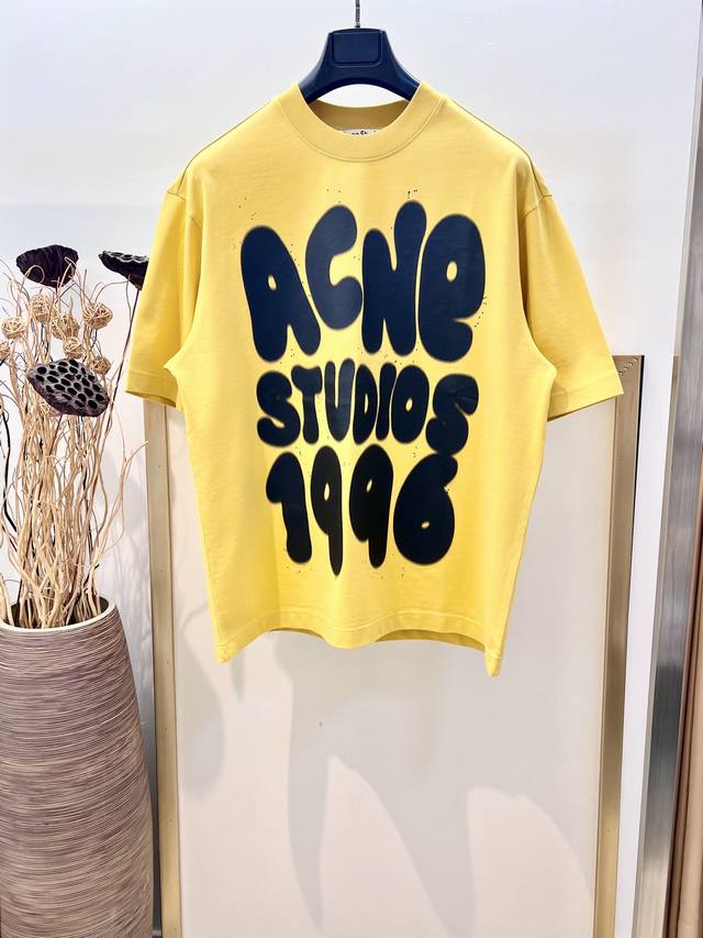 Size：s m l xl OS廓形宽松版 黑 白 姜黄3色 男女同款 ACNE 2025FW早春新款重磅纯棉泼墨印花半袖T恤 重磅纯棉休闲百搭的一款 上身很舒