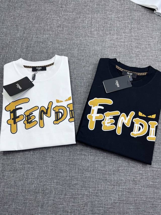 FENDI 芬迪25ss春夏新款短袖T恤男款 这个是经典造型，每年都会有这个图案的！客供进口精梳棉 透气凉爽 不缩水，不易变形，透气吸汗 简约不简单 低调不庸俗