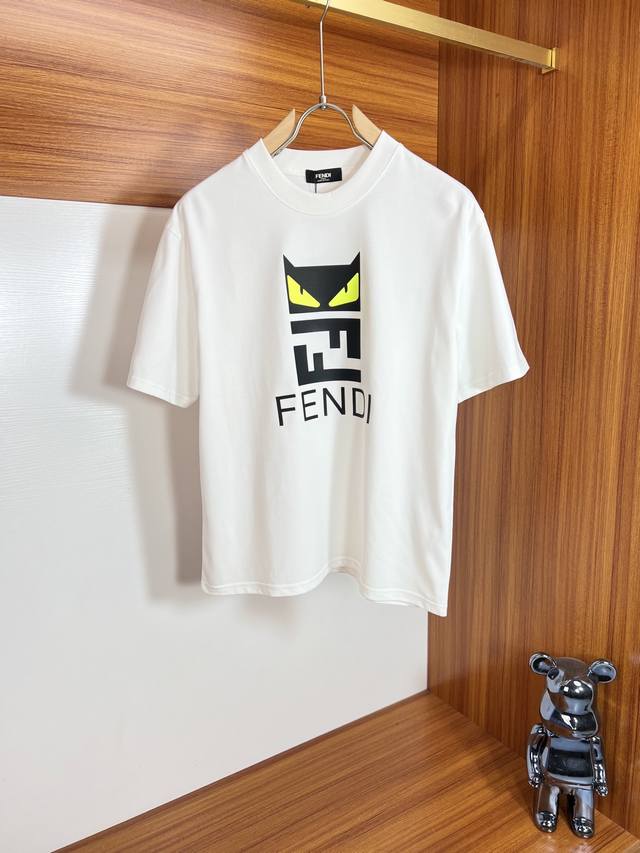 Fendi 芬迪 2025春夏新品 三标齐全 圆领纯棉短袖T恤 好货不用过多介绍 看细节 专柜码数：M-XXXL 175 140建议L